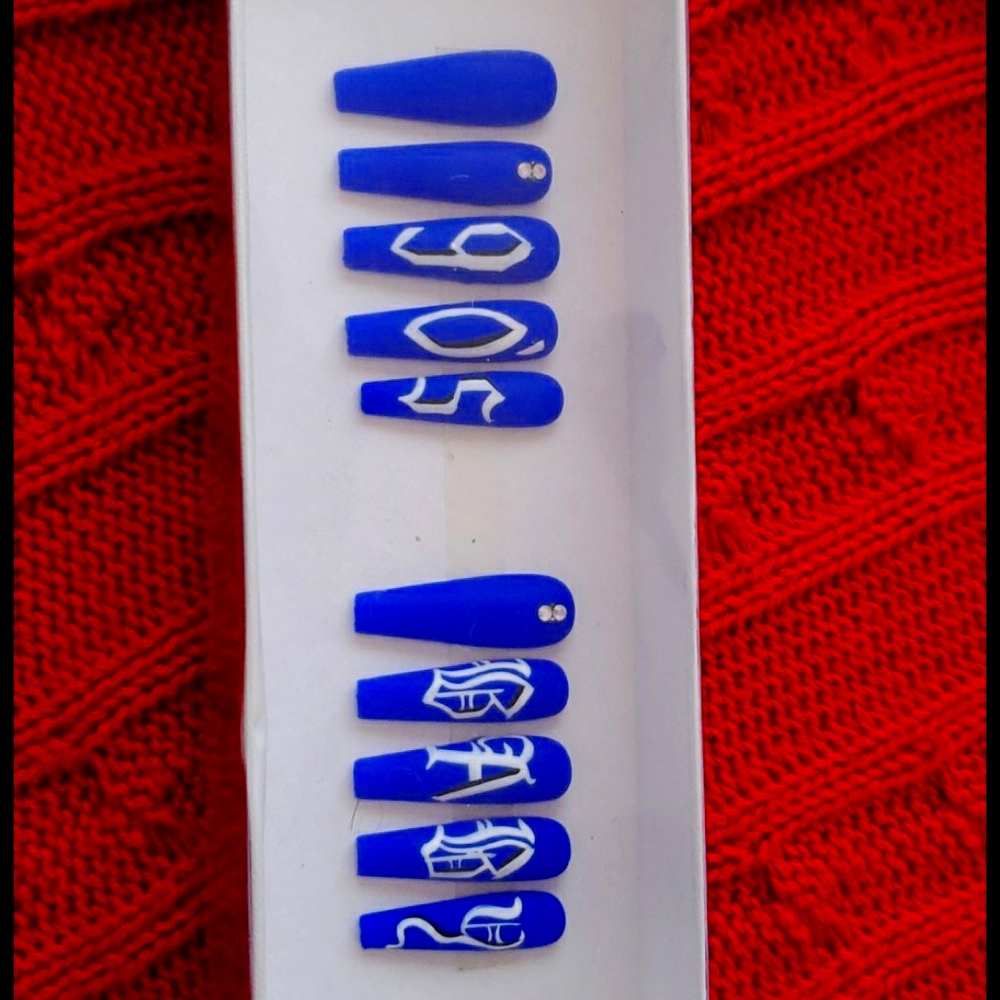90's Press On Nails